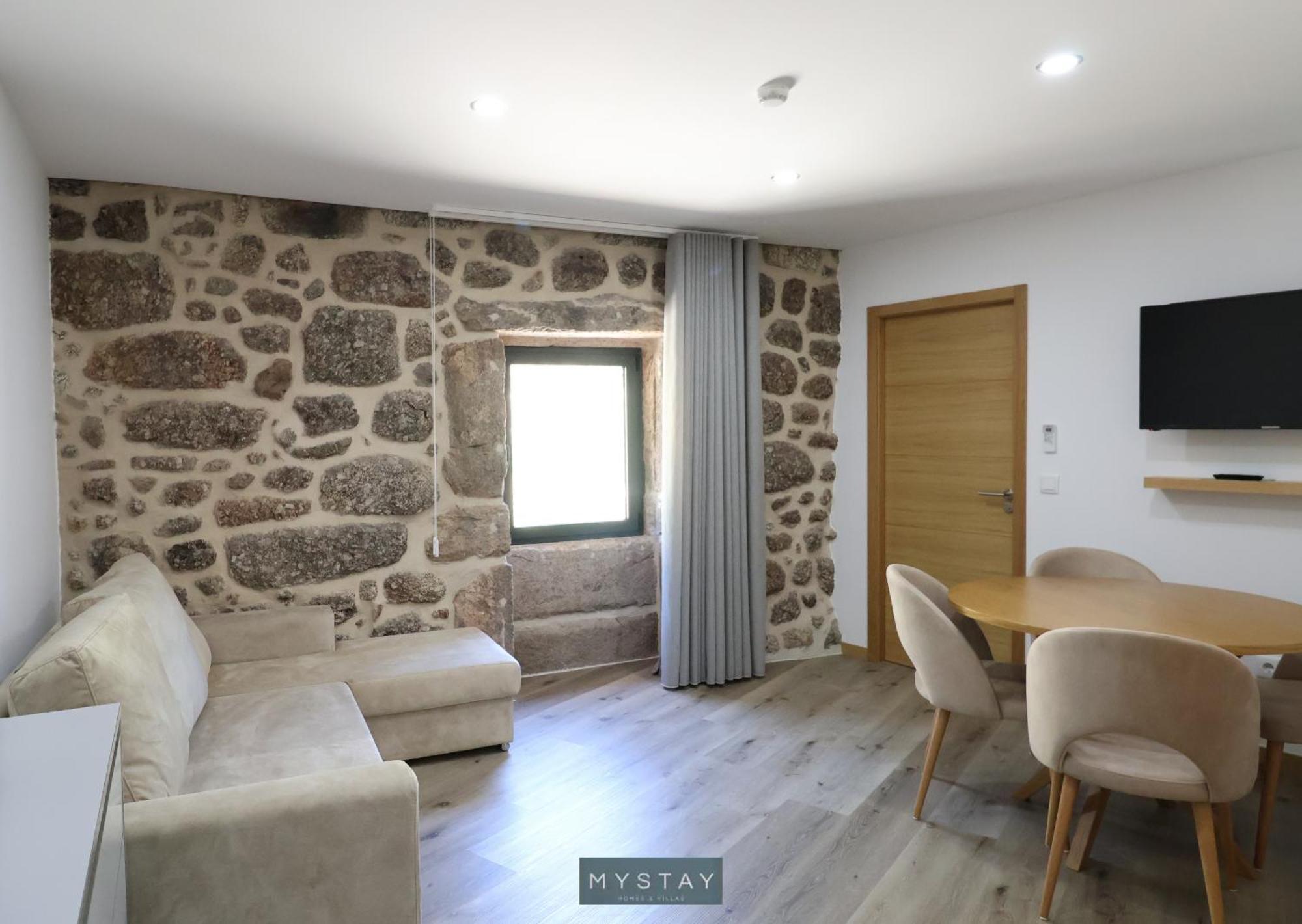 Mystay - Casa D'Henrique Vieira do Minho Ruang foto