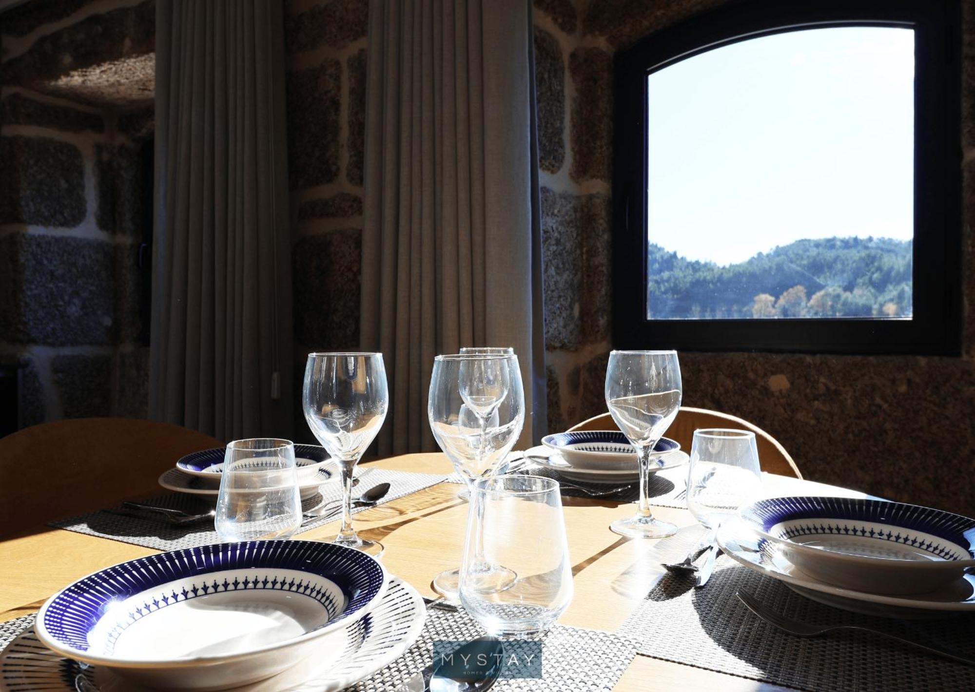 Mystay - Casa D'Henrique Vieira do Minho Ruang foto